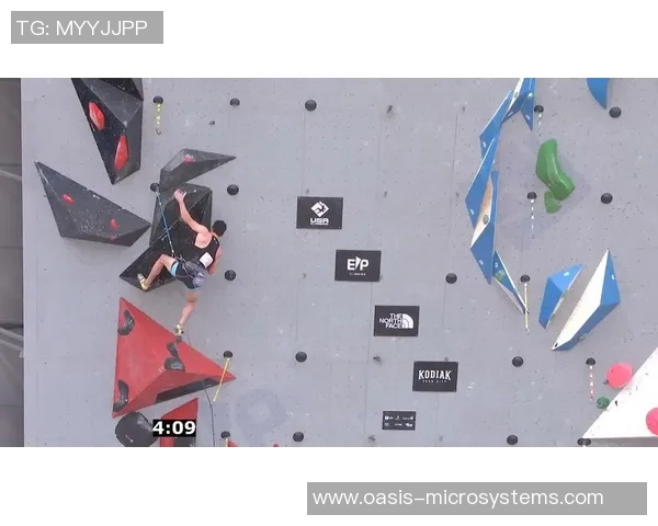 杭州滑板队勇闯世界攀岩锦标赛展现逆袭精神与团队力量 杭州滑板队勇闯世界攀岩锦标赛展现逆袭精神与团队力量