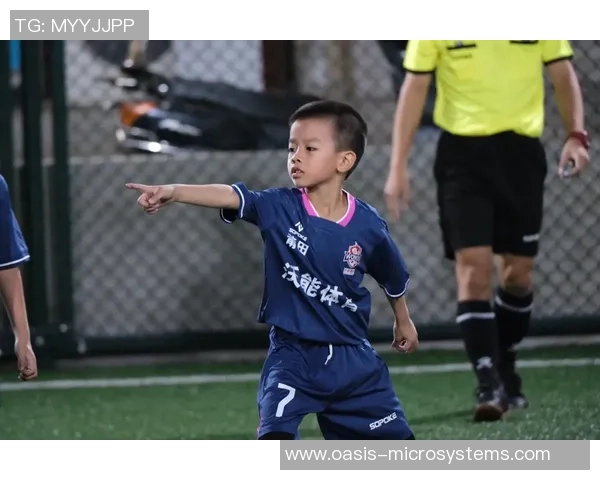 激情绿茵上的足球明星们闪耀光芒展现无尽魅力与卓越技艺 激情绿茵上的足球明星们闪耀光芒展现无尽魅力与卓越技艺